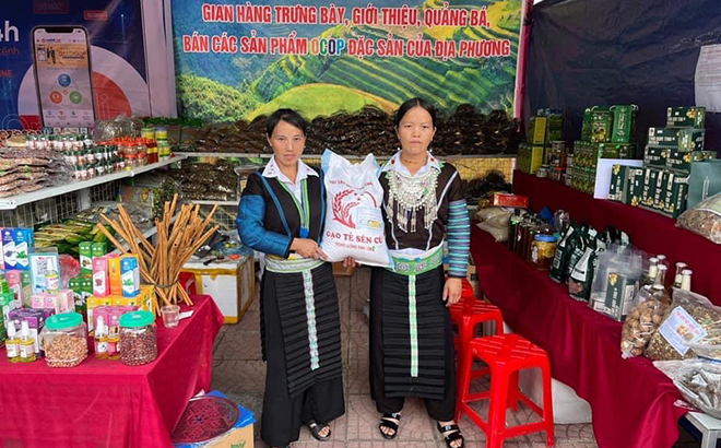 Sản phẩm OCOP của huyện Mù Cang Chải được nhiều khách hàng ưa chuộng và đã vươn ra nhiều thị trường trong nước thông qua hoạt động xúc tiến thương mại của các hợp tác xã.