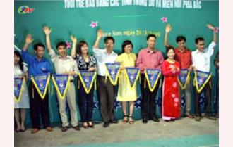 Tuổi trẻ Báo Đảng bộ các tỉnh trung du và miền núi phía Bắc “Hành trình về nguồn” tại Lạng Sơn