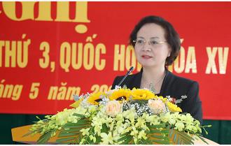 Bộ trưởng Bộ Nội vụ Phạm Thị Thanh Trà tiếp xúc cử tri thị xã Nghĩa Lộ