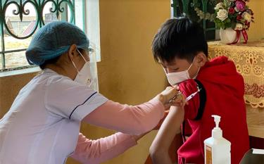 Đa số học sinh từ 12 - 17 tuổi của tỉnh đã được tiêm vắc-xin phòng Covid-19.