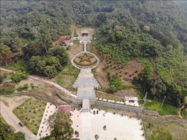 Toàn cảnh khu di tích đền thờ Đại tướng Võ Nguyên Giáp ở xã Gia Phù, huyện Phù Yên, tỉnh Sơn La, nhìn từ trên cao.