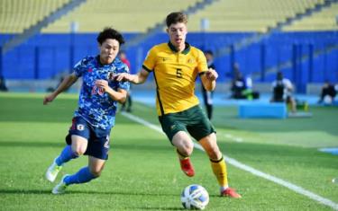 U23 Nhật Bản thắng dễ U23 Australia (áo vàng)
