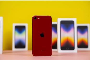 iPhone SE 2022 giảm giá mạnh sau 2 tháng ra mắt.