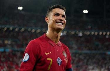 Ronaldo giành Vua phá lưới EURO 2020.